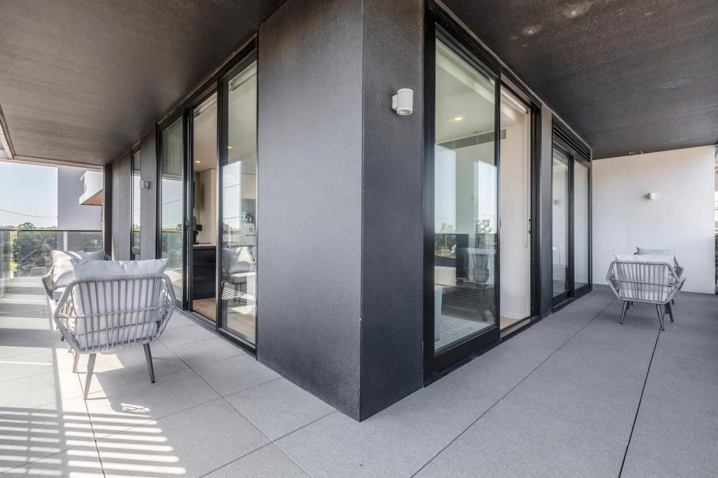 Light & Bright Close To & Fitzroy St Apartment *