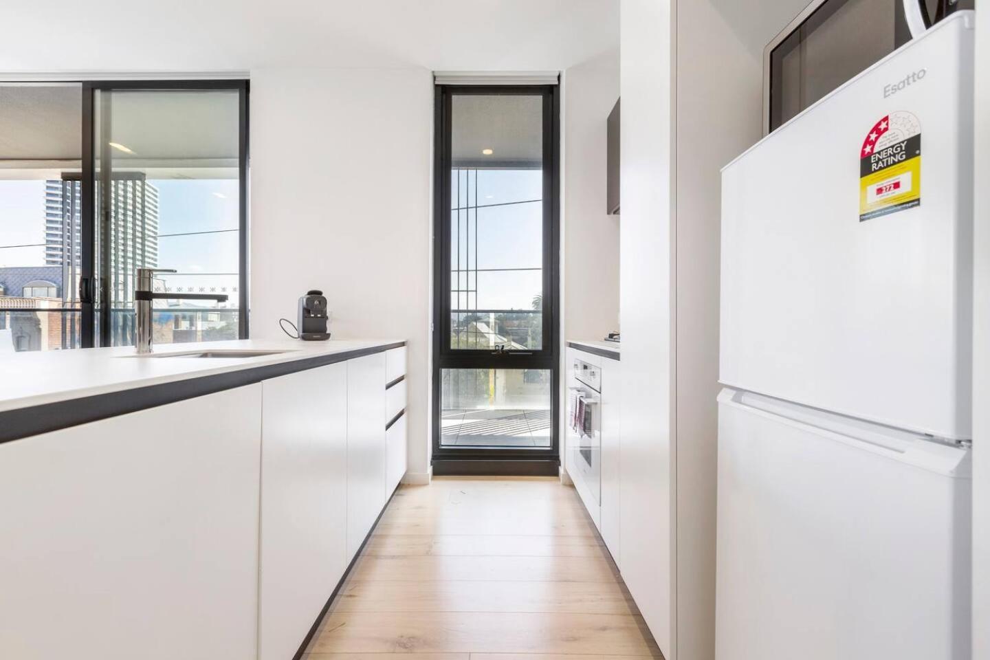 Apartment Light & Bright Close To & Fitzroy St *