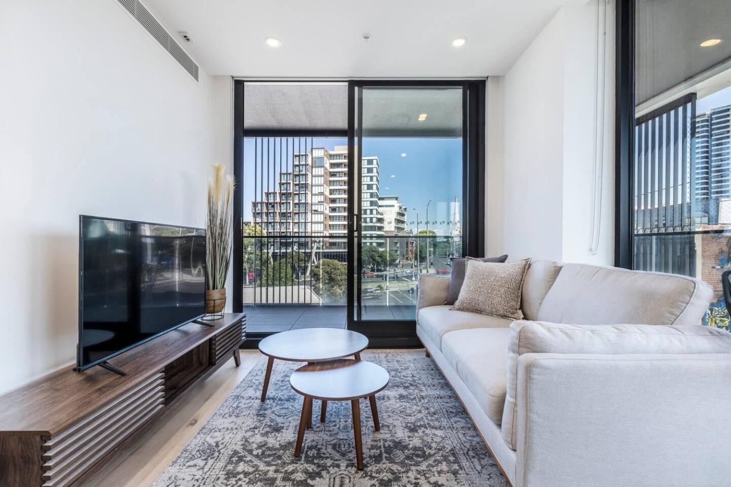 Apartment Light & Bright Close To & Fitzroy St *