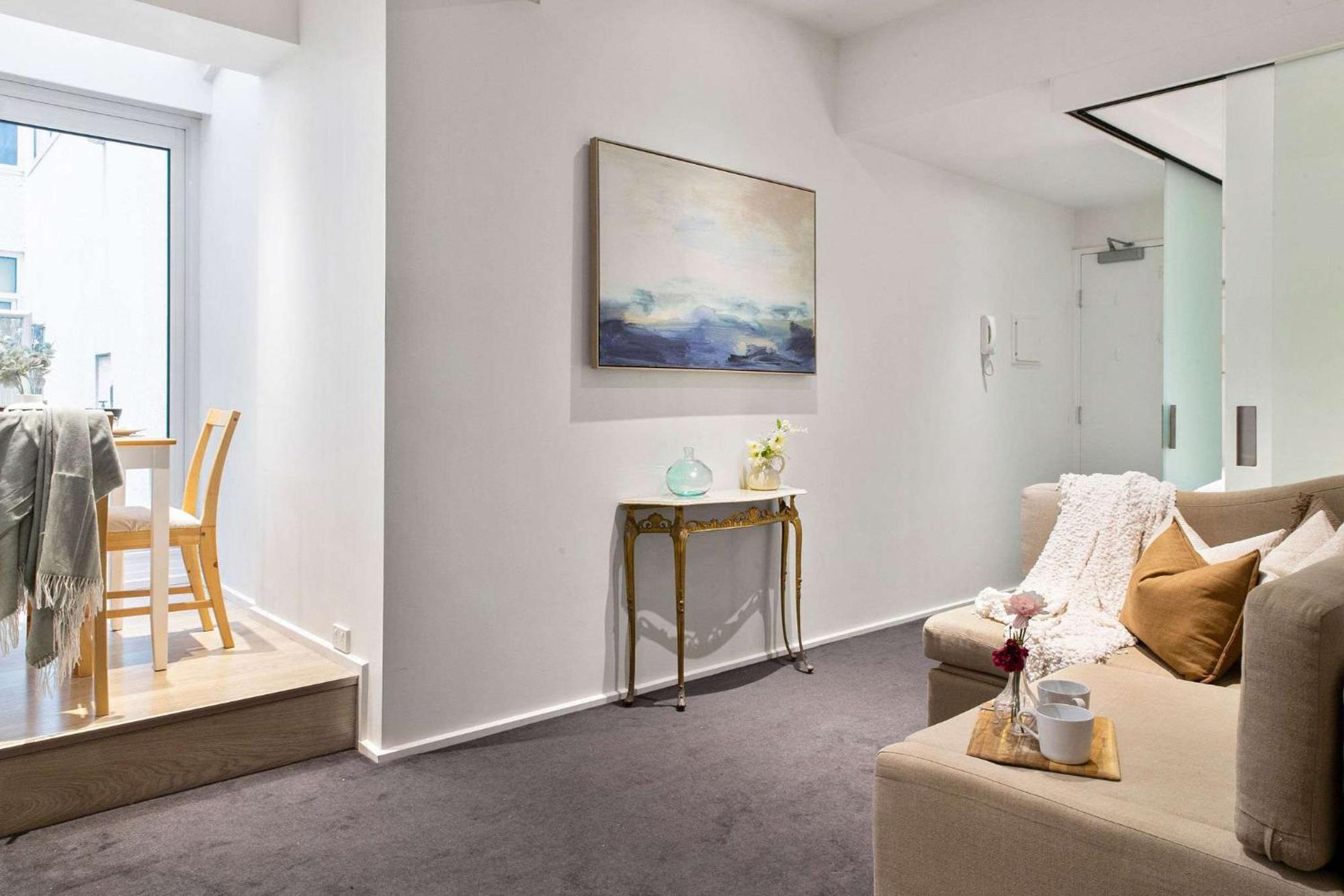 A Cozy Cbd Near Apartment