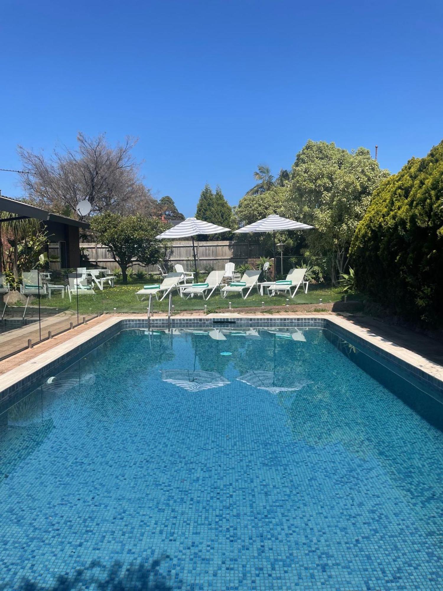 Luxury Family Poolside Brighton Holiday home Melbourne