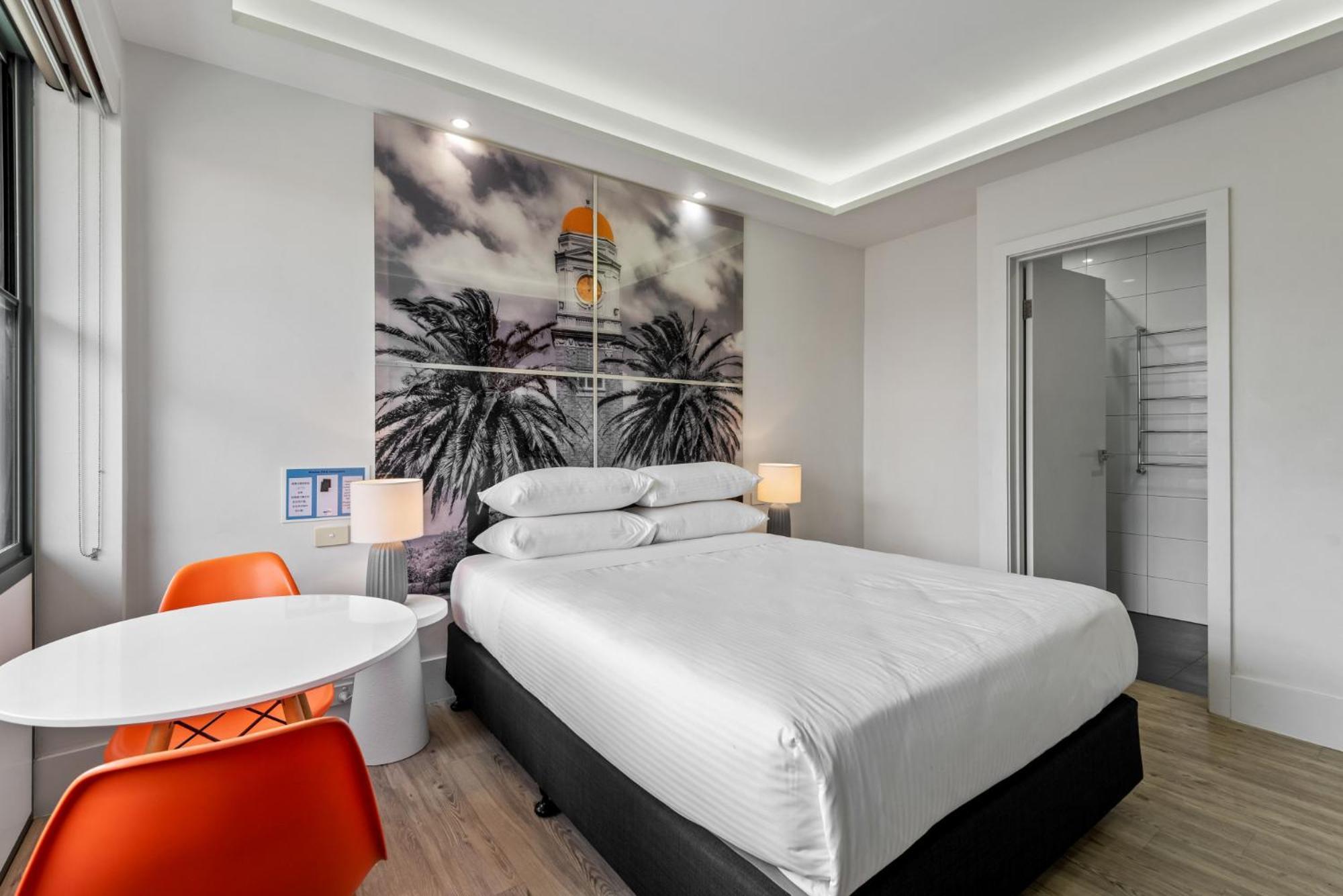 Retreat Near Iconic St Kilda Apartment *