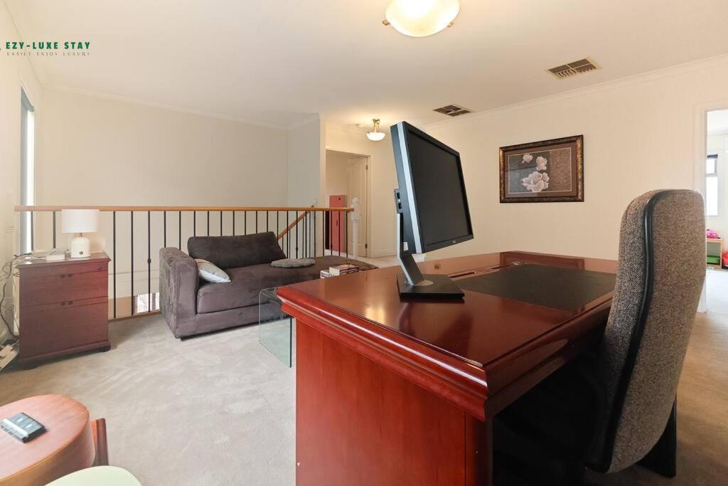 Holiday home Balwyn Luxury 5br Mansion With Cinema & Bbq Melbourne