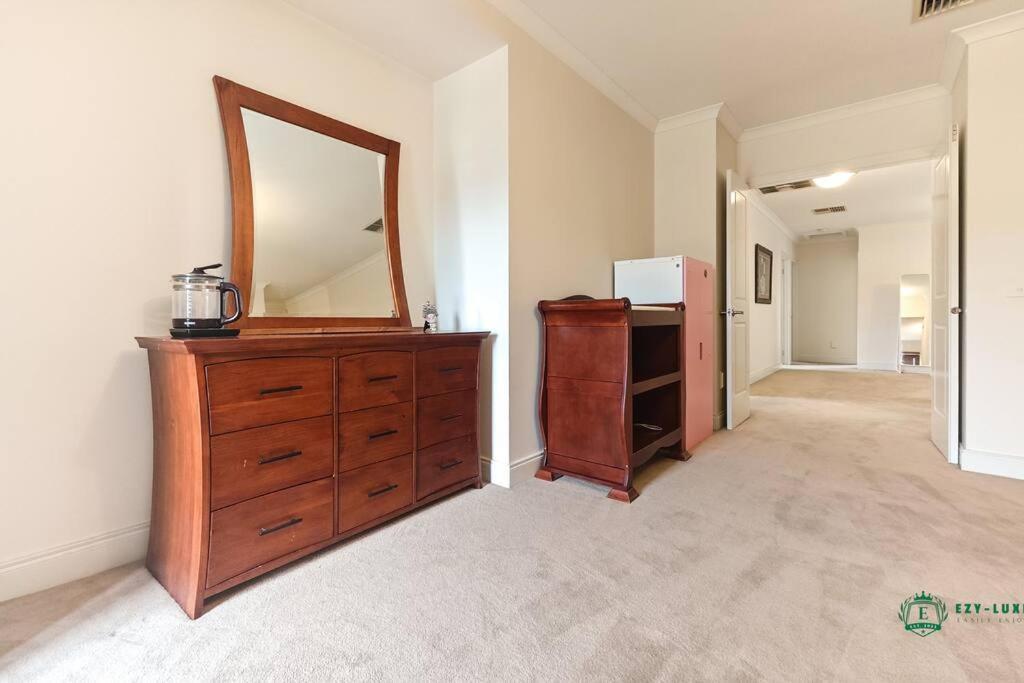 Holiday home Balwyn Luxury 5br Mansion With Cinema & Bbq Melbourne