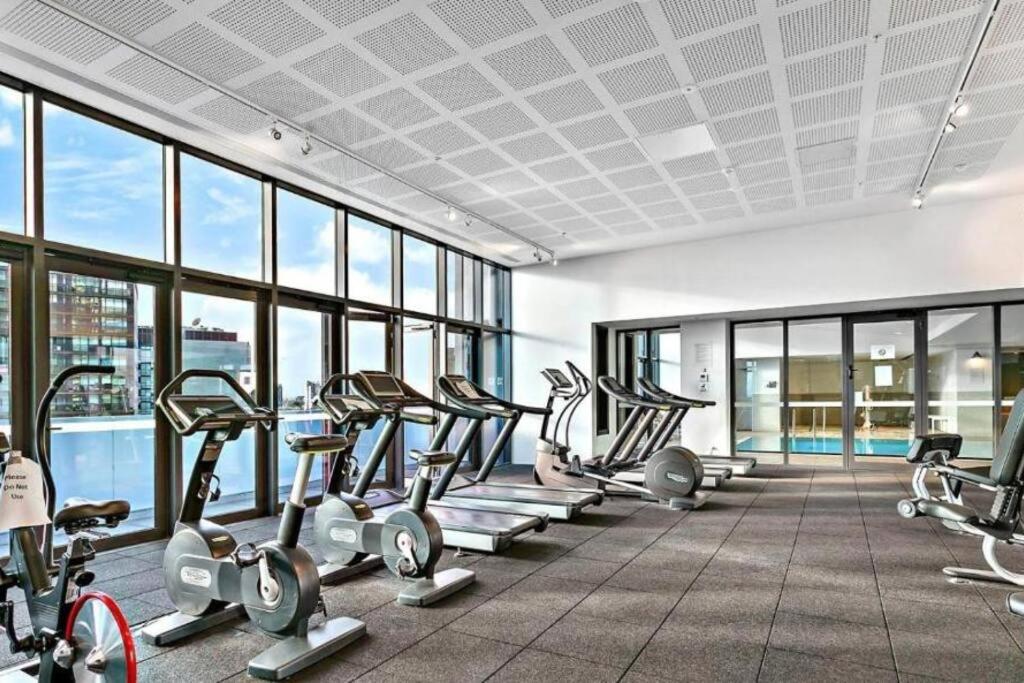 Apartment Es2410-2bed 2bath Vision With Balcony, Pool & Gym