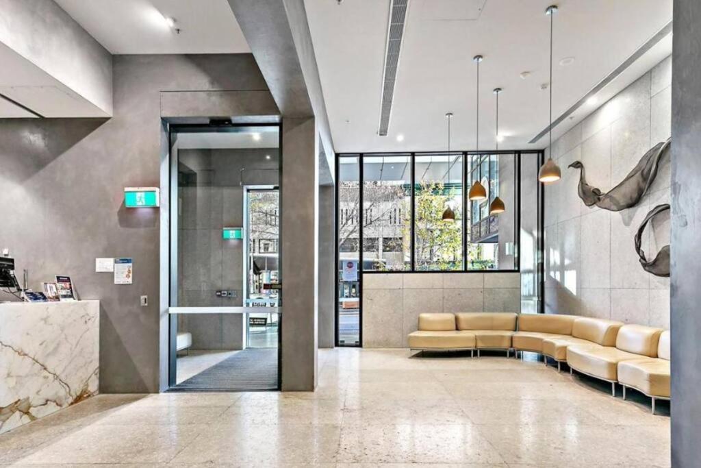 Es2410-2bed 2bath Vision With Balcony, Pool & Gym Melbourne