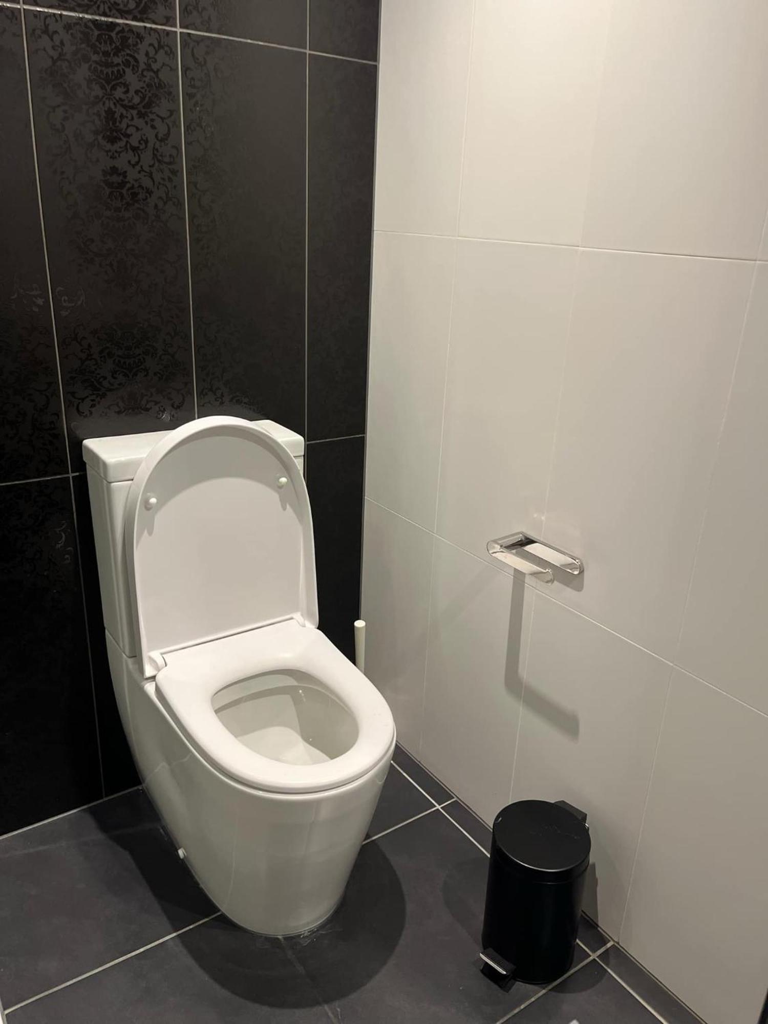 Spacious In The Heart Of Apartment
