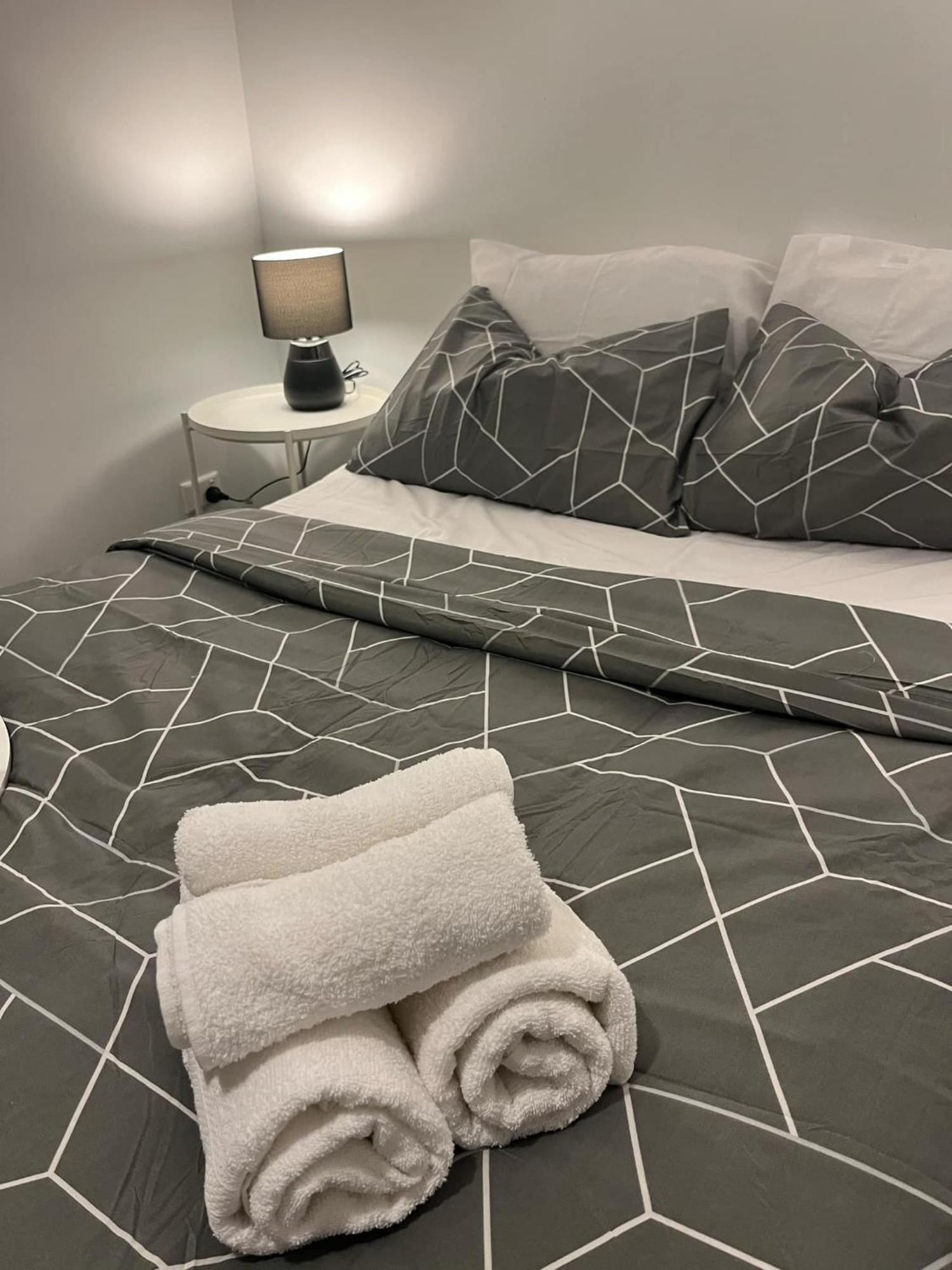 Spacious In The Heart Of * Melbourne