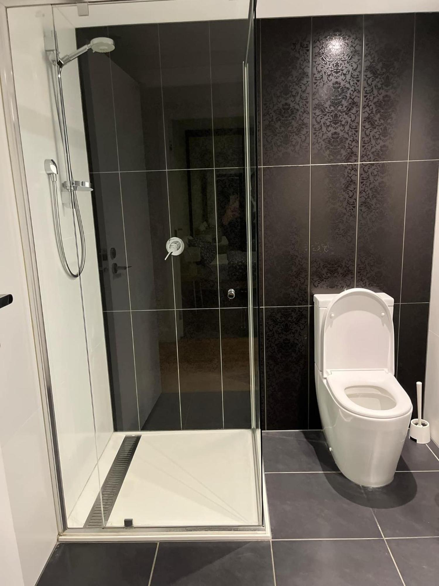 Spacious In The Heart Of Apartment Melbourne