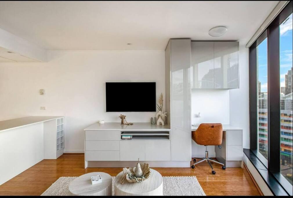 Breathtaking Harbour Views *