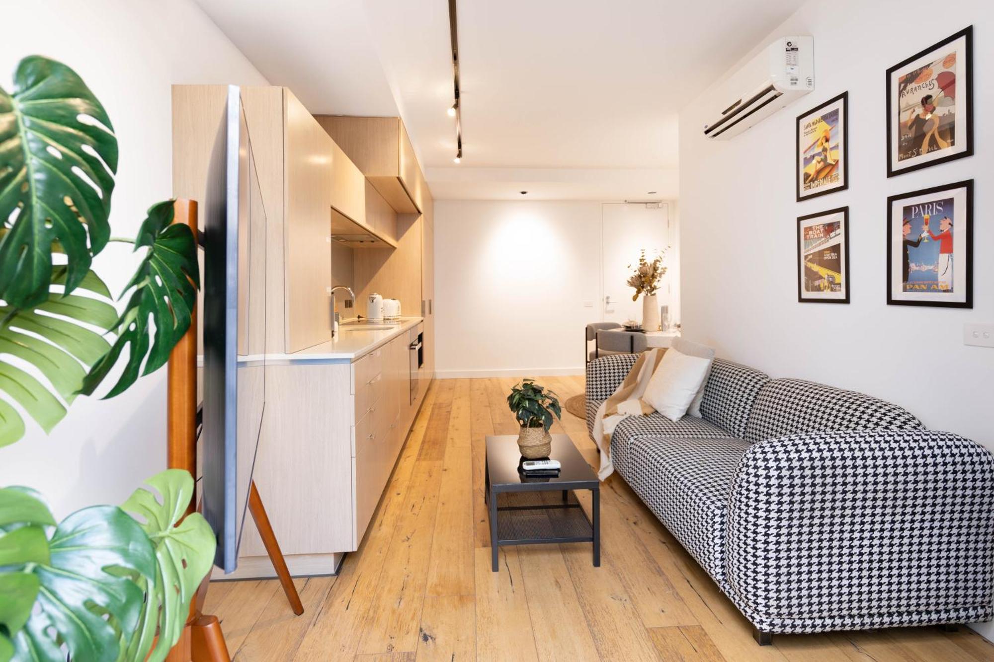 Apartment Exquisite 1br Next To Park And Msac #or01 *