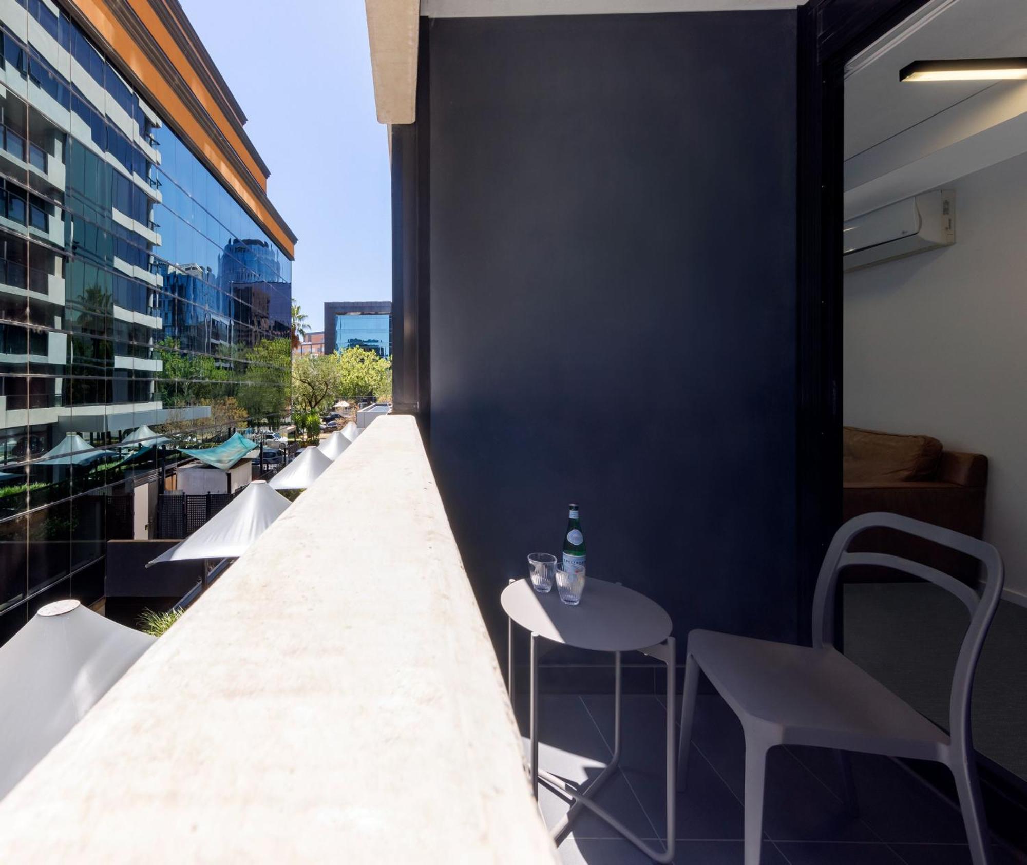 Oaks St Kilda Road Hotel