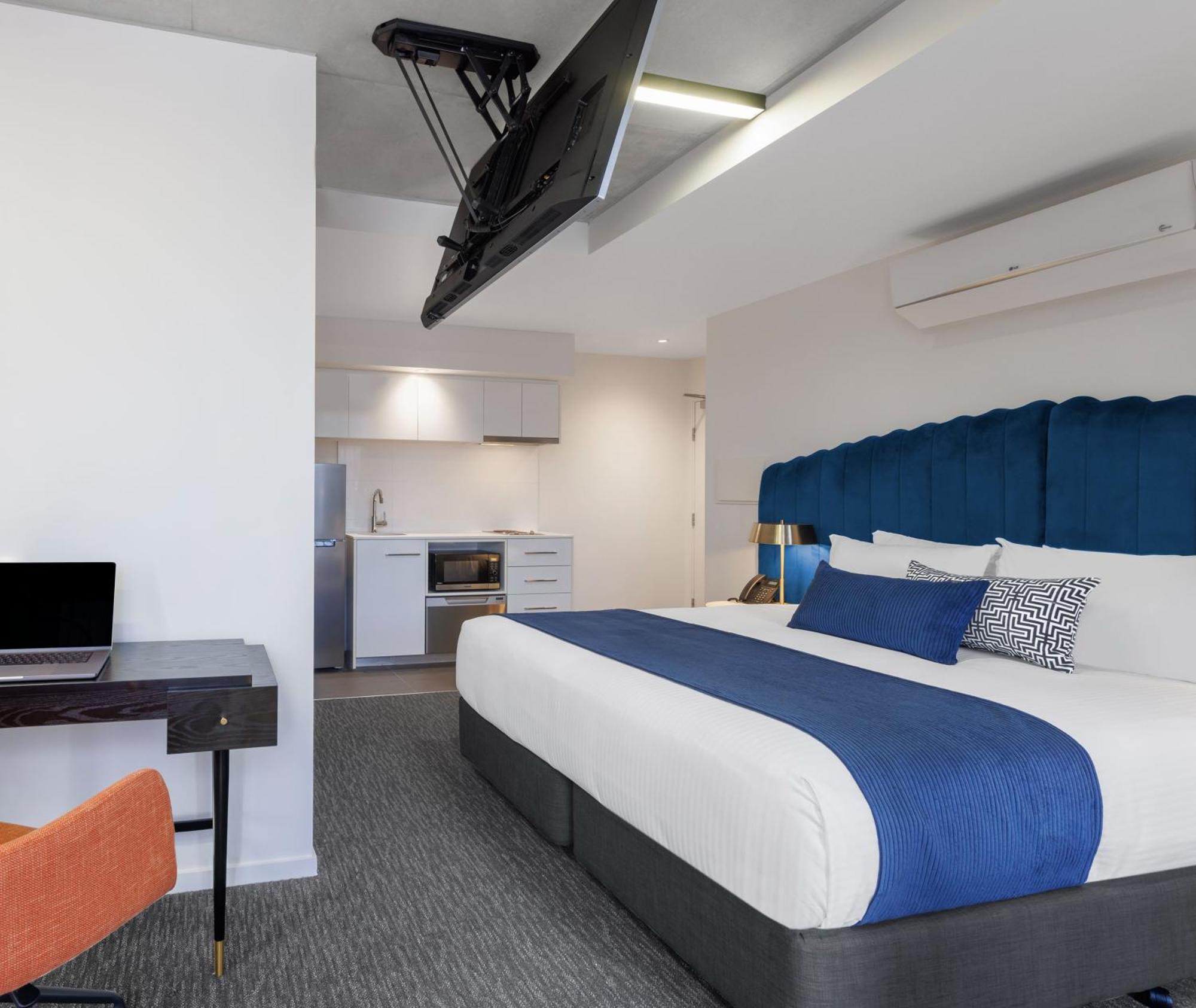 Hotel Oaks St Kilda Road Melbourne