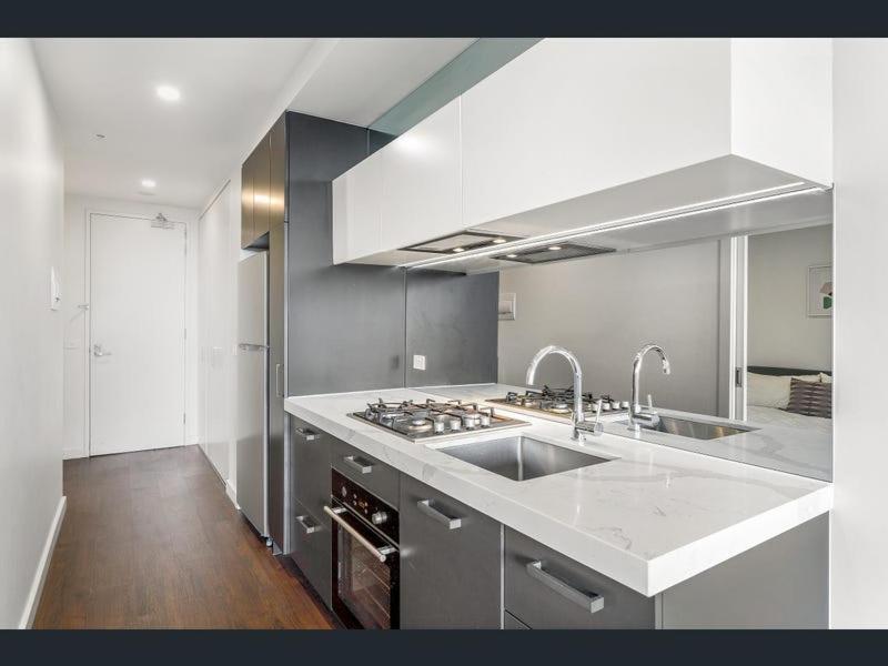 The Mason - Urban Luxury & Lygon Street Convenience * Melbourne