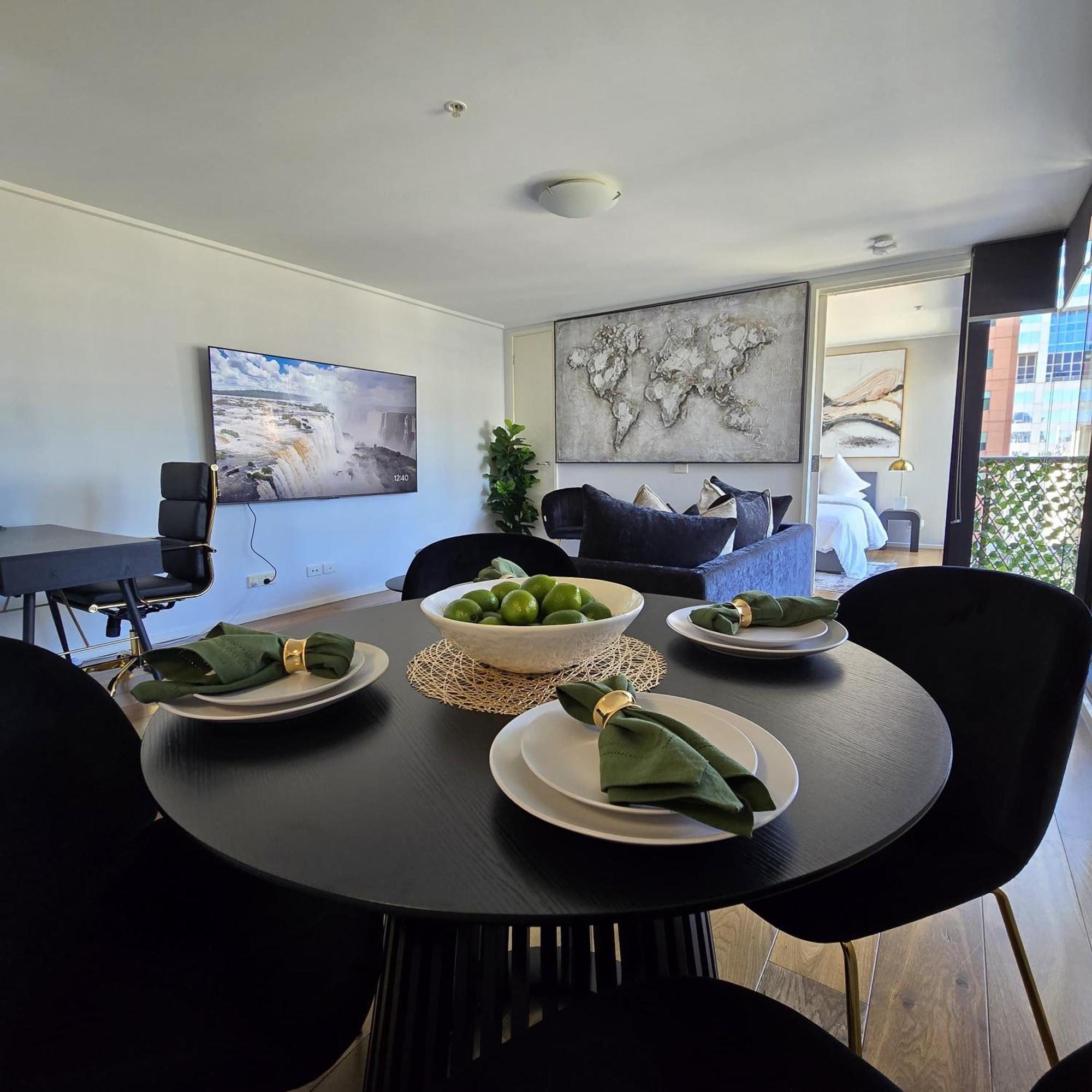 Luxuriq On Bourke Melbourne