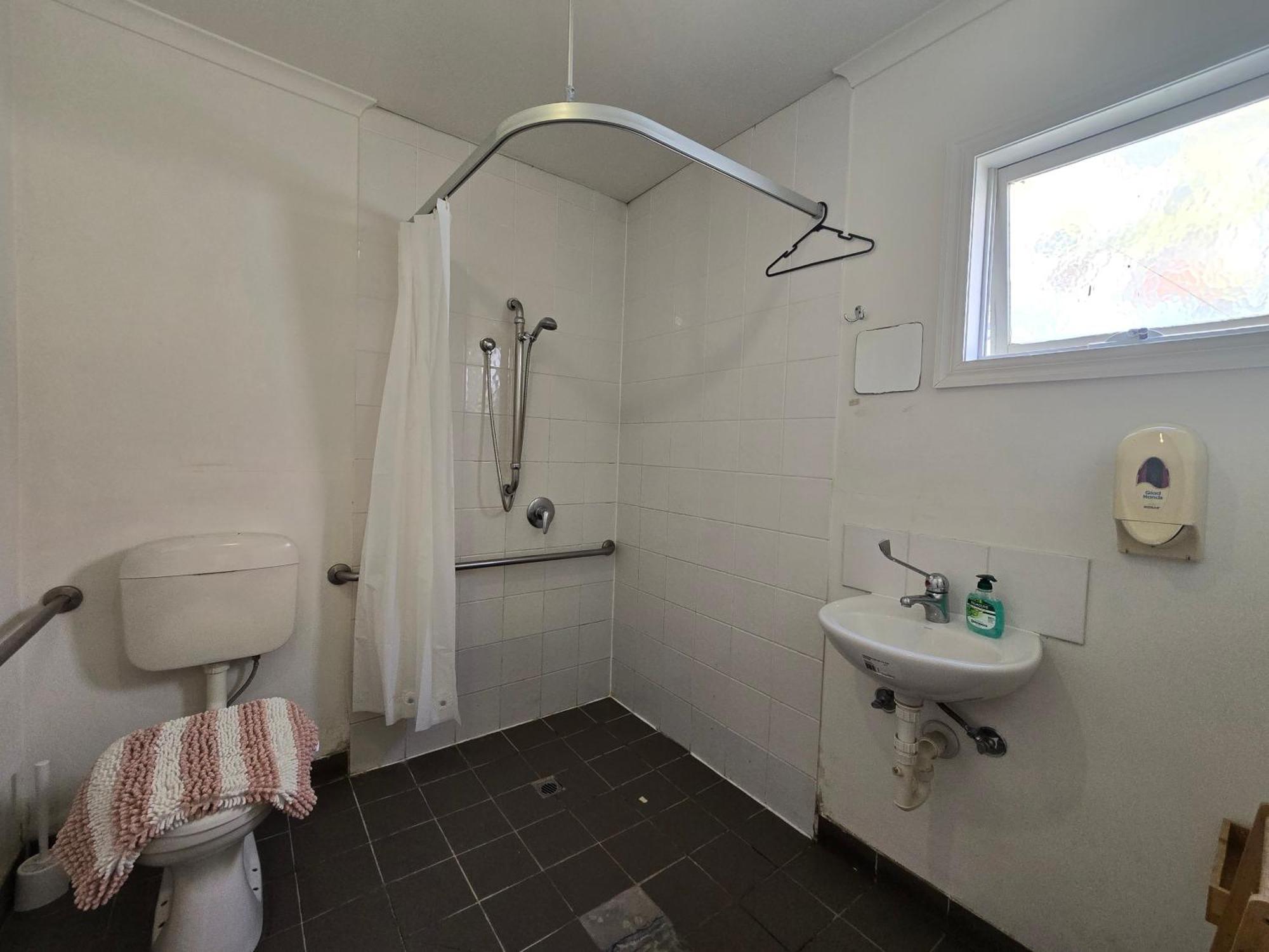 50 St Windsor Hostel