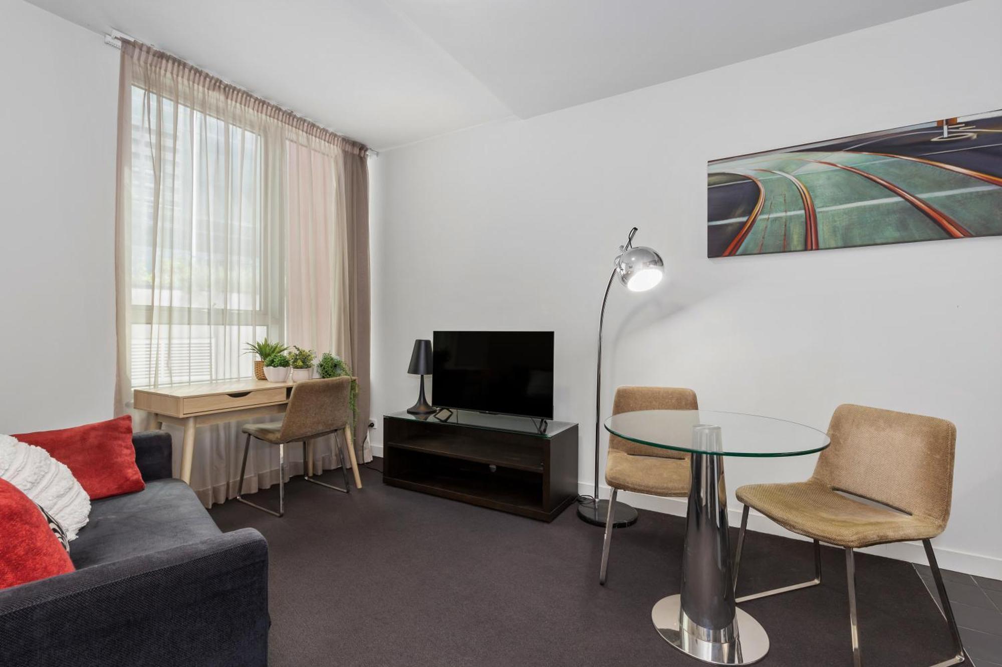 Cozy 1br Apt In Downtown W Wi-fi