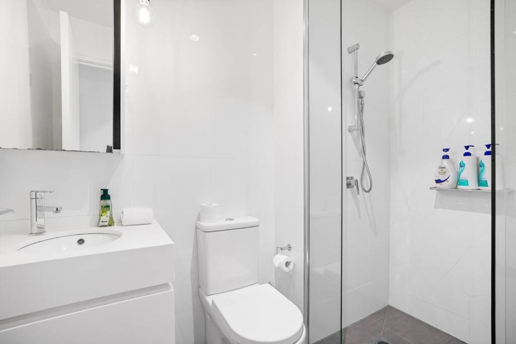 Apartment Modern & Stunning In Cbd-close To Everything 2b1b Melbourne