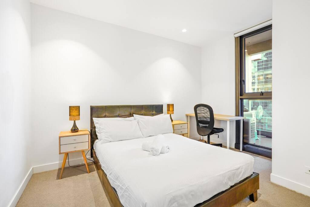 Modern & Stunning In Cbd-close To Everything 2b1b Apartment *