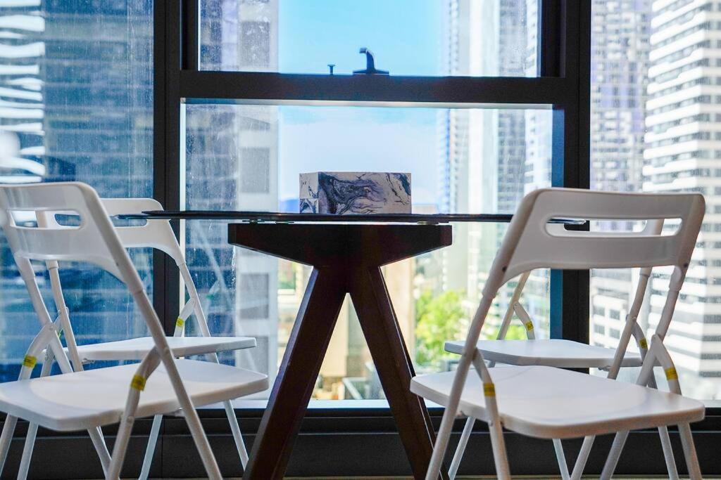 Apartment Modern & Stunning In Cbd-close To Everything 2b1b *