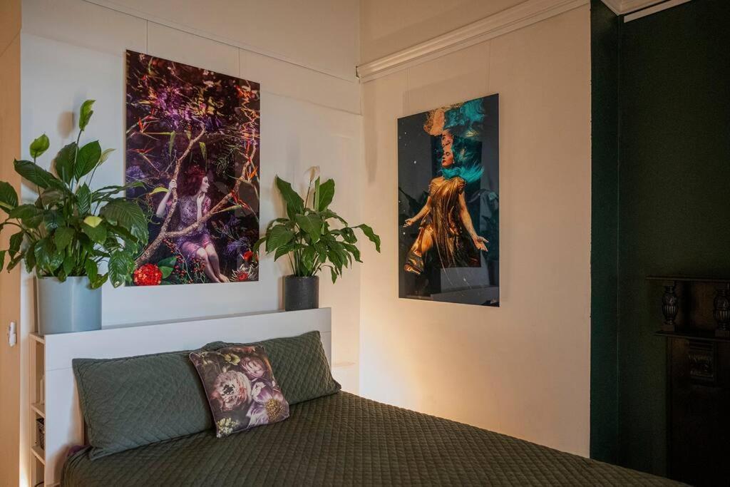 Apartment In Iconic Heritage Building Near Park