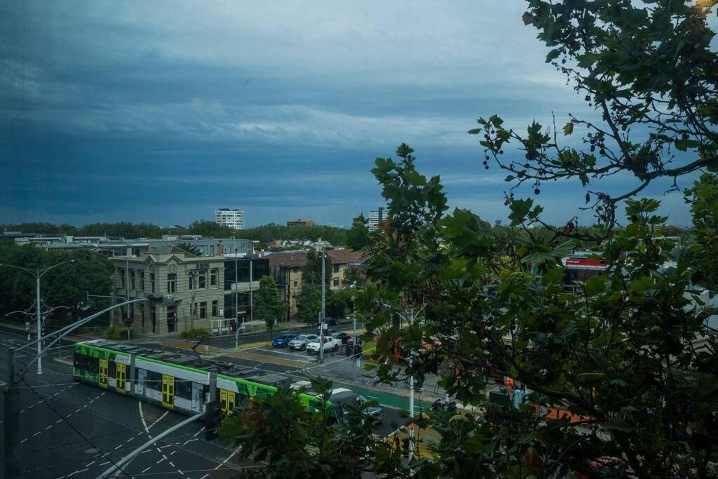 In Iconic Heritage Building Near Park * Melbourne