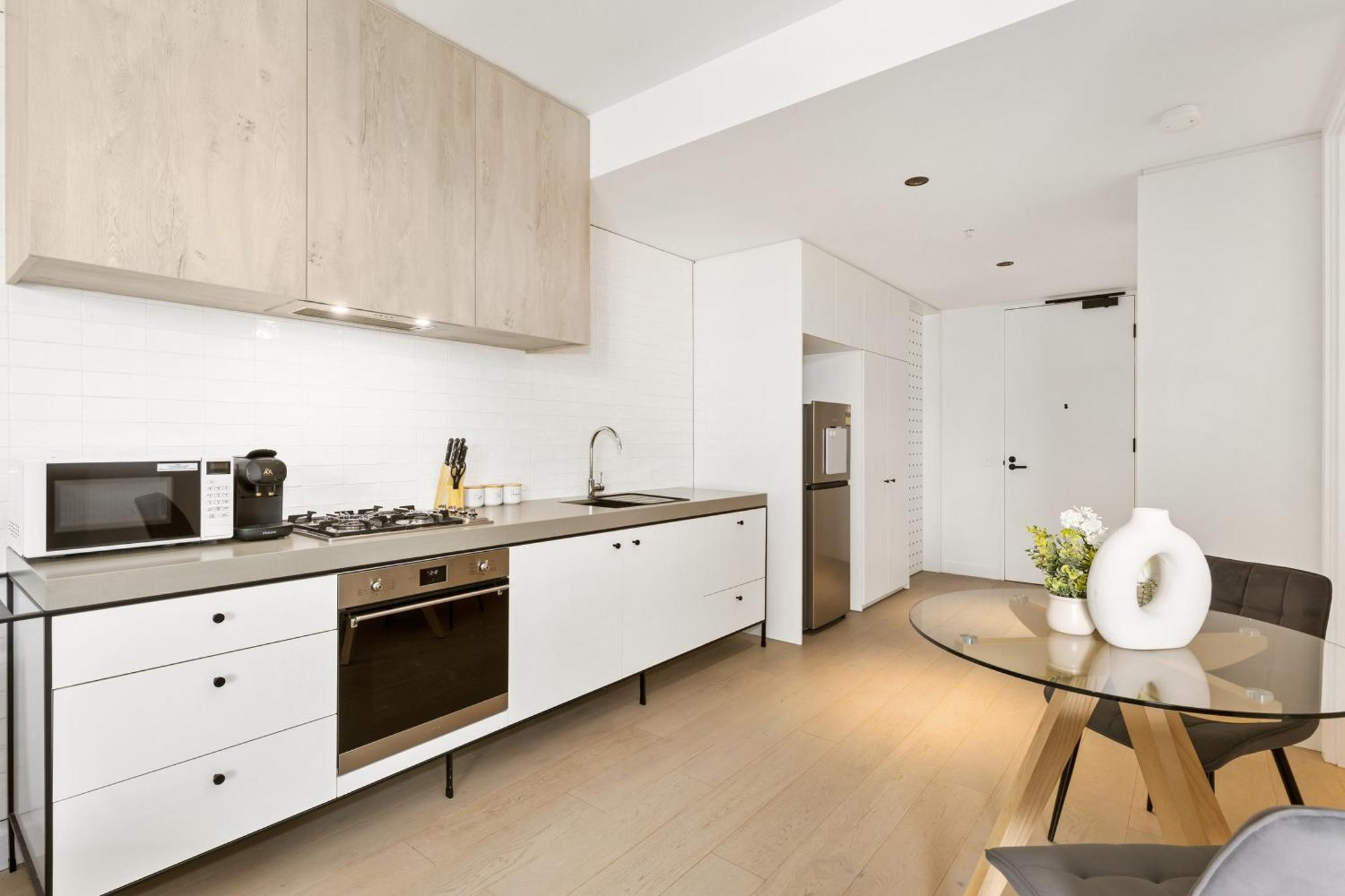 Apartment Modern & Stylish 1br W Balcony, Wifi & Parking *