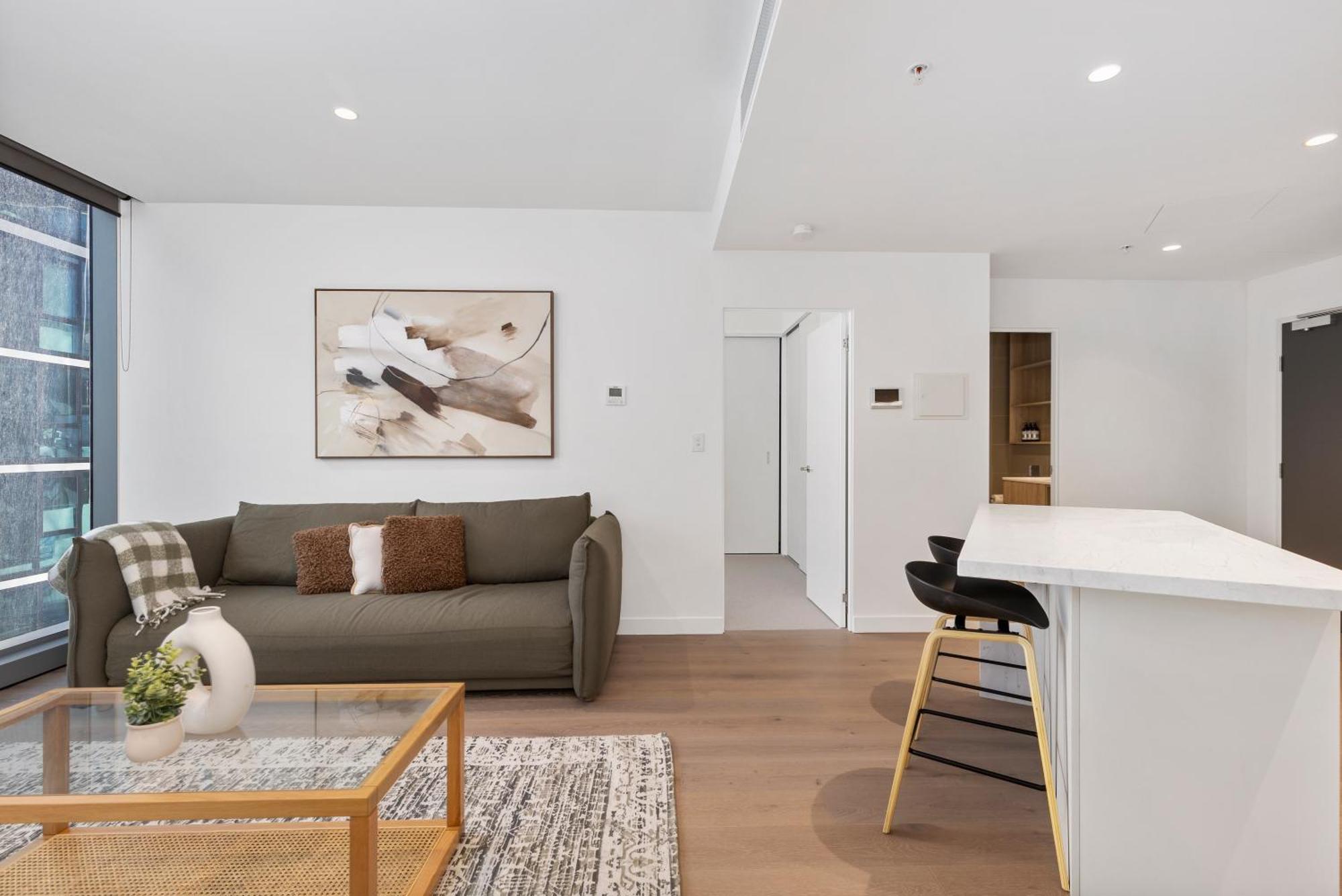 Apartment Stylish & Vibrant In Location W Gym, Pool