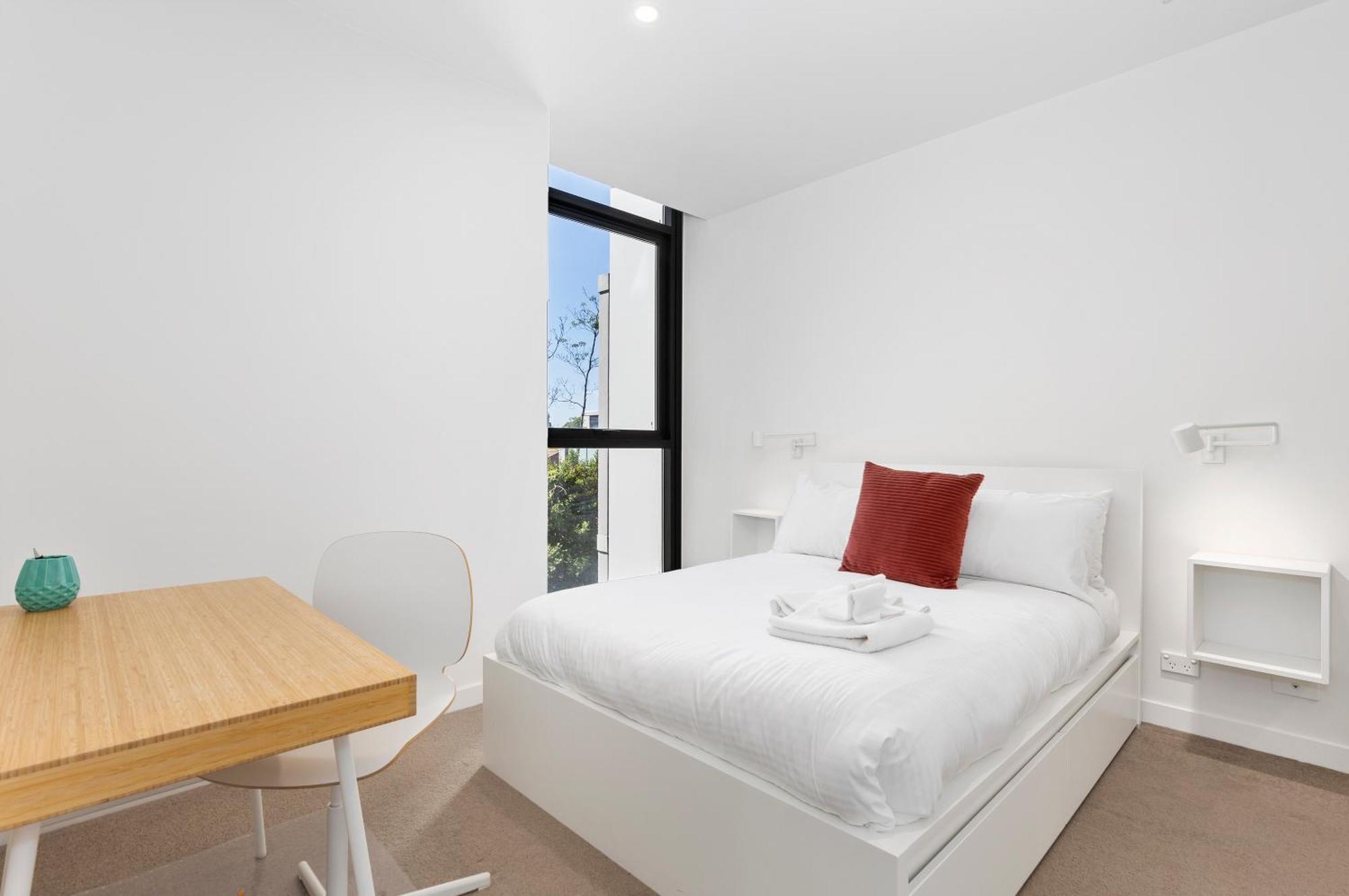 Apartment Spacious & Bright Near Major Hospital Precinct Melbourne