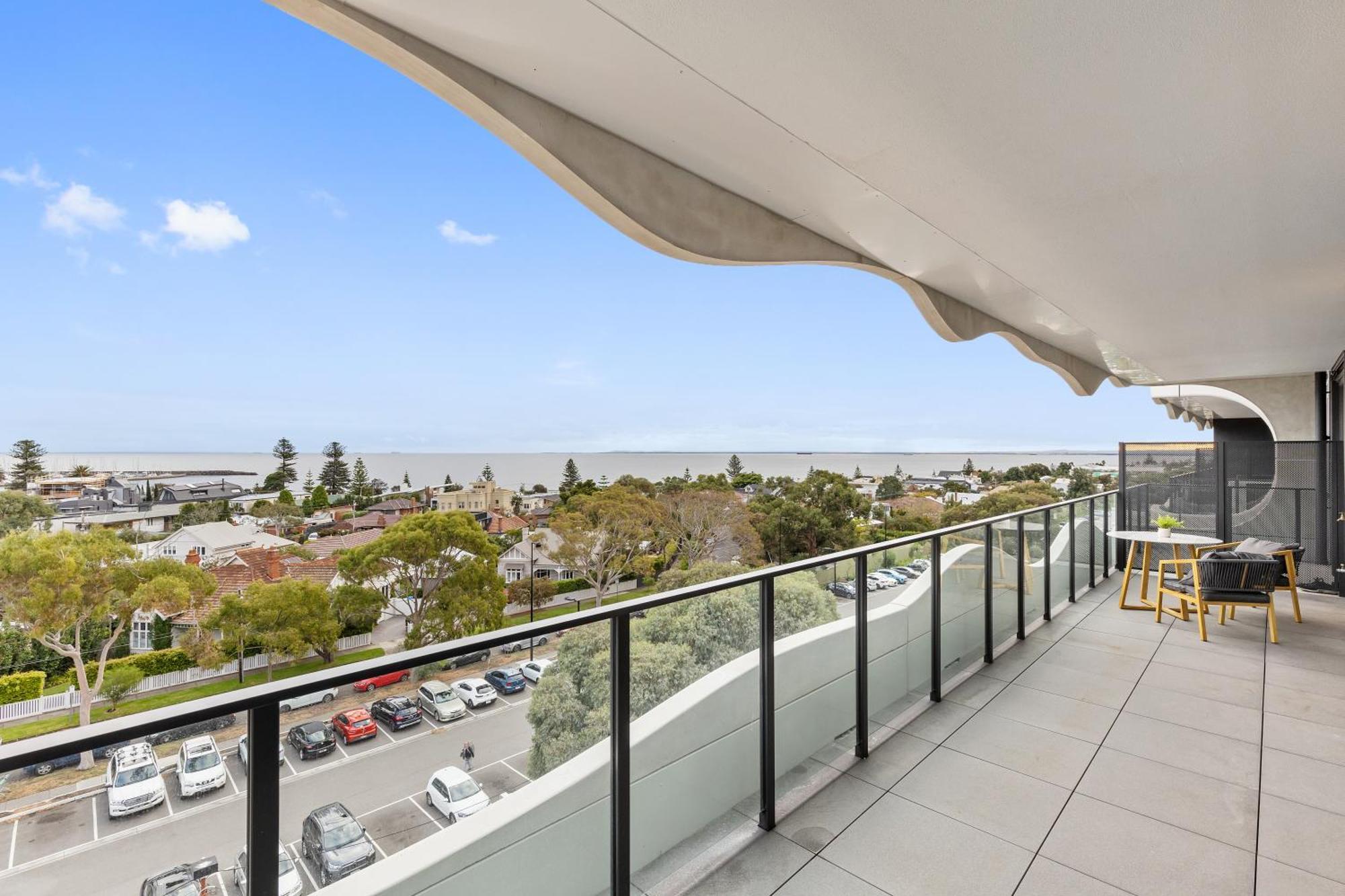 Apartment Sea View 2br W Rooftop Pool In Melb!