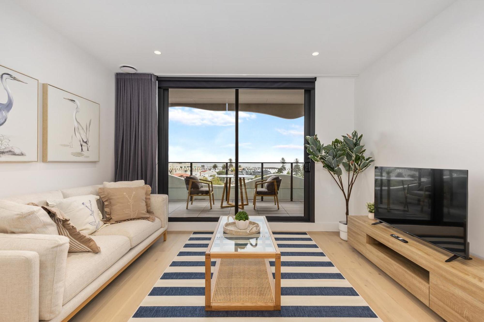 Sea View 2br W Rooftop Pool In Melb! *