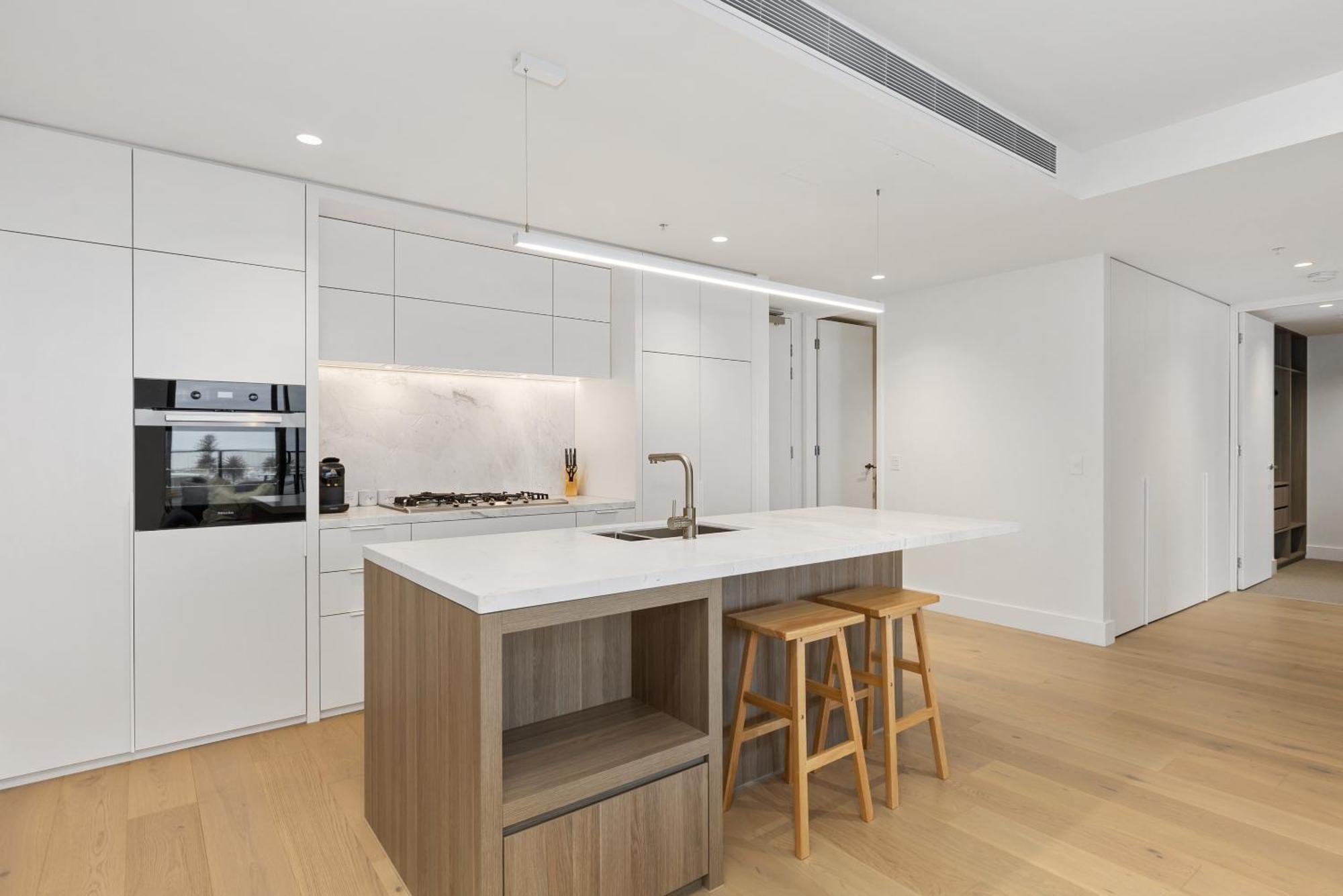 Apartment Sea View 2br W Rooftop Pool In Melb!
