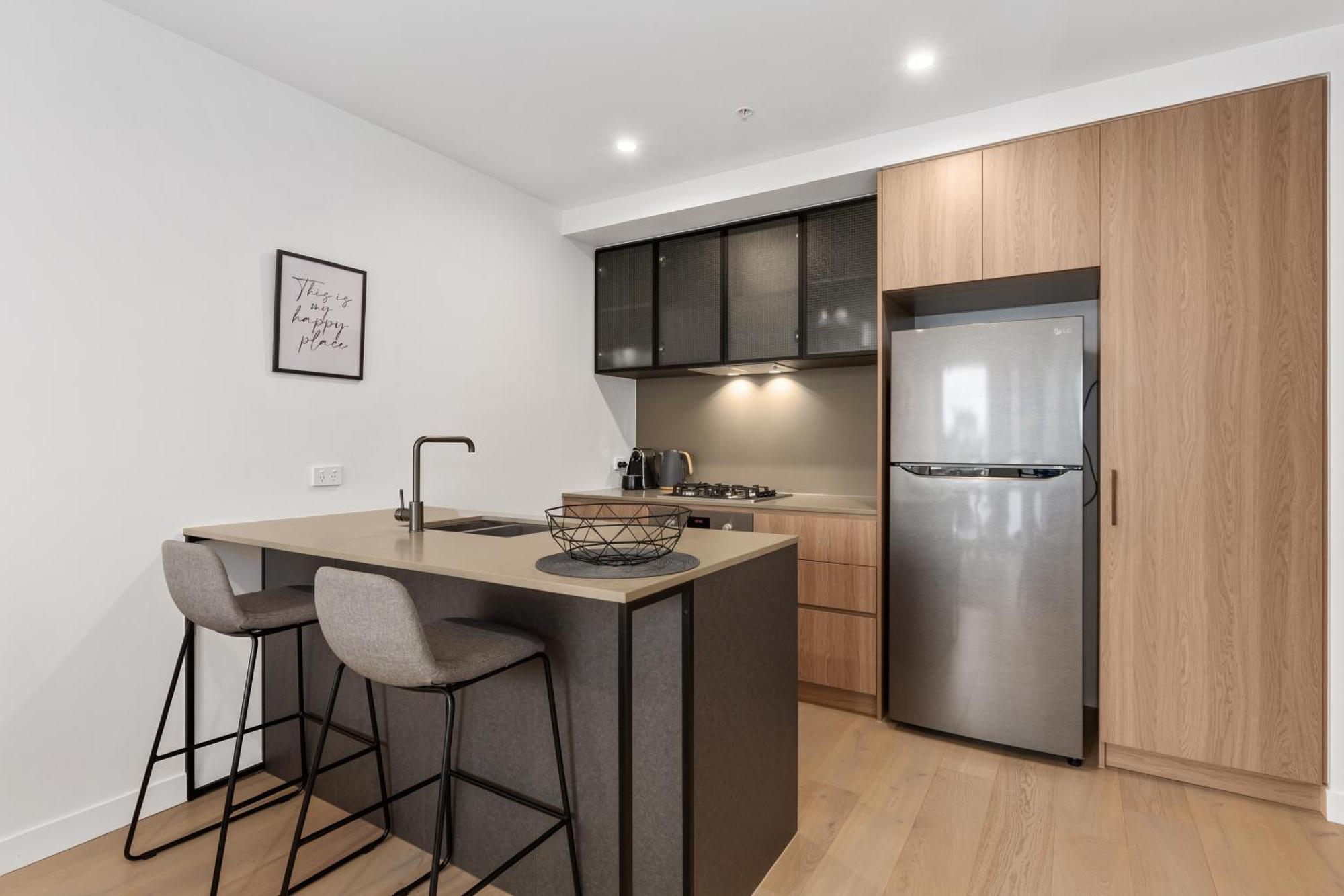 Bright And Modern 1br With Balcony And Car Park Apartment *