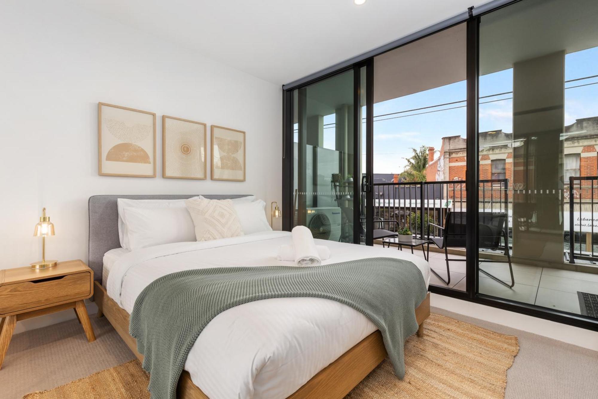Bright And Modern 1br With Balcony And Car Park *