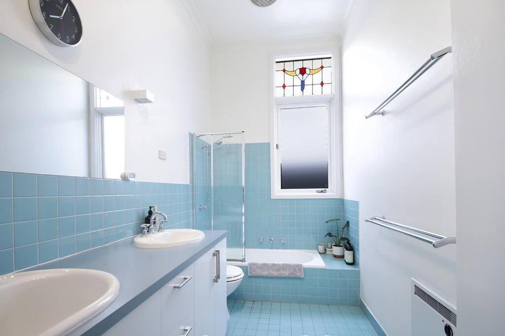 Spacious Light-filled 3bd Sanctuary In Northcote *