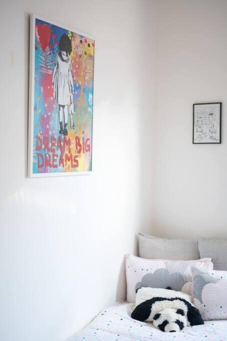 Spacious Light-filled 3bd Sanctuary In Northcote Holiday home Melbourne