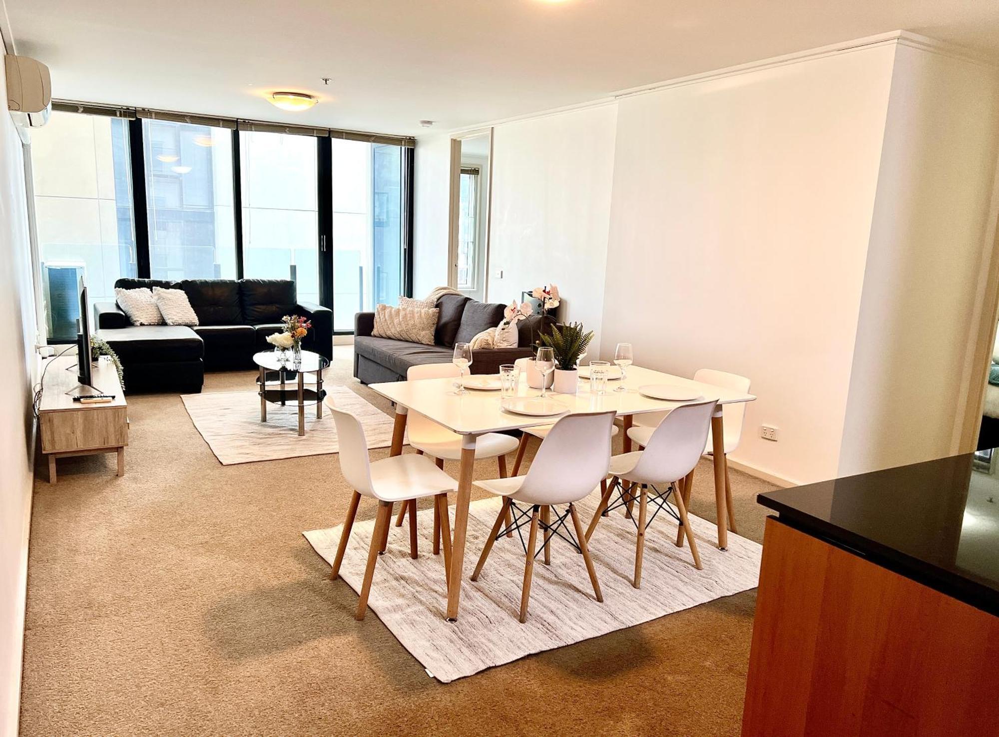 Readyset At The Summit Apartment