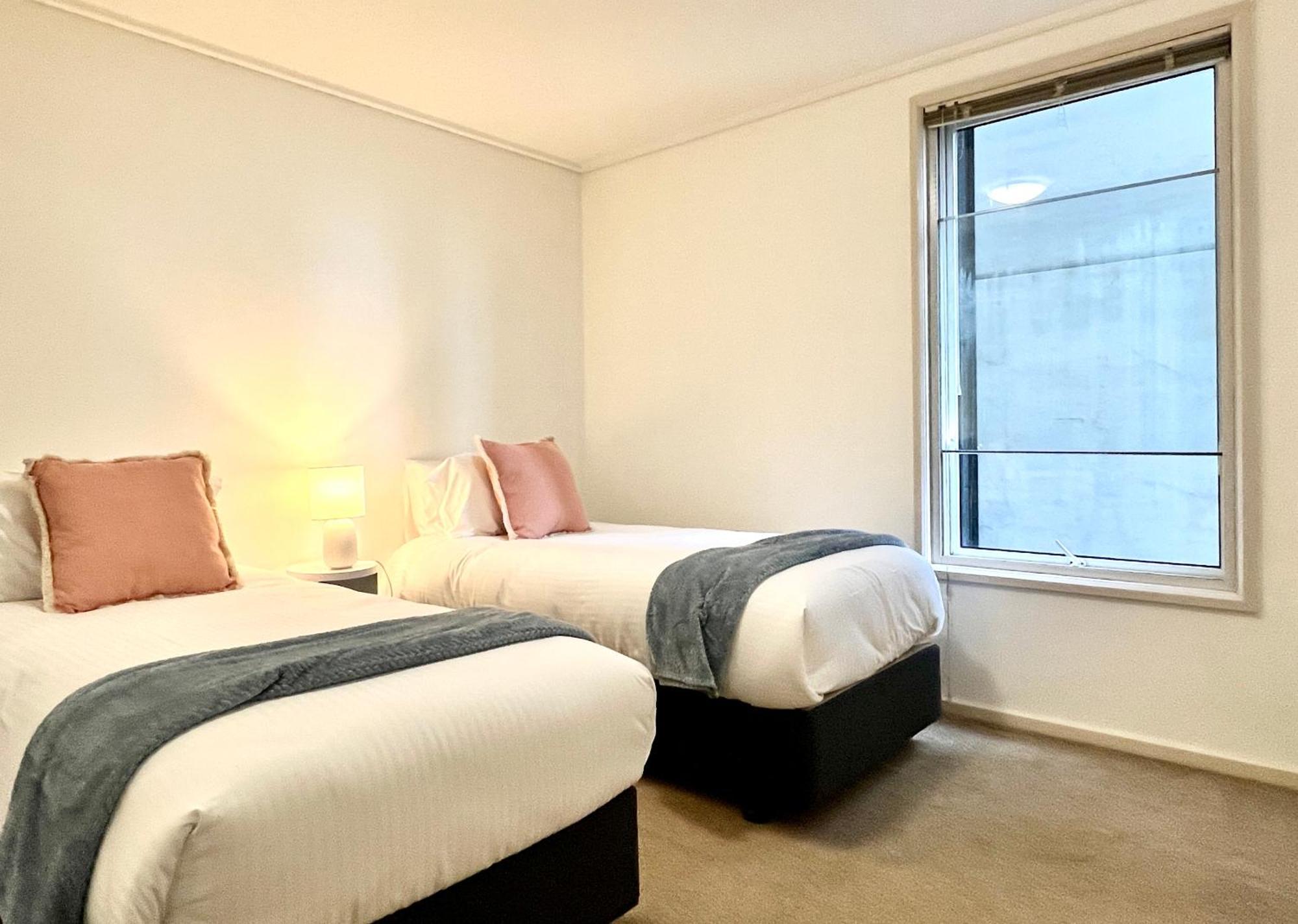 Apartment Readyset At The Summit