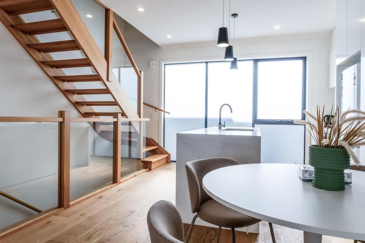 Holiday home 3br Townhouse Cbd Parking Melbourne