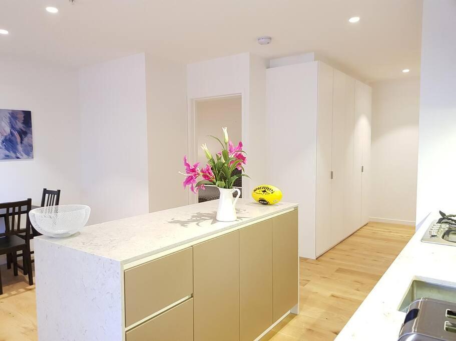 Apartment Spectacular Melbcbd 3br2bth Freeparking Sthrncrs Melbourne