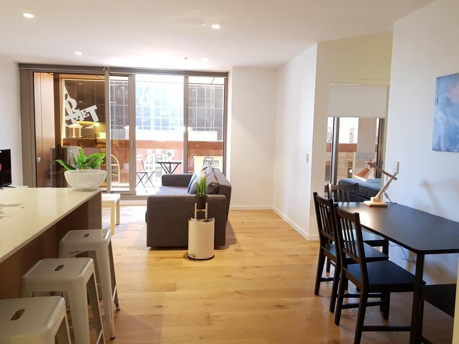 Apartment Spectacular Melbcbd 3br2bth Freeparking Sthrncrs