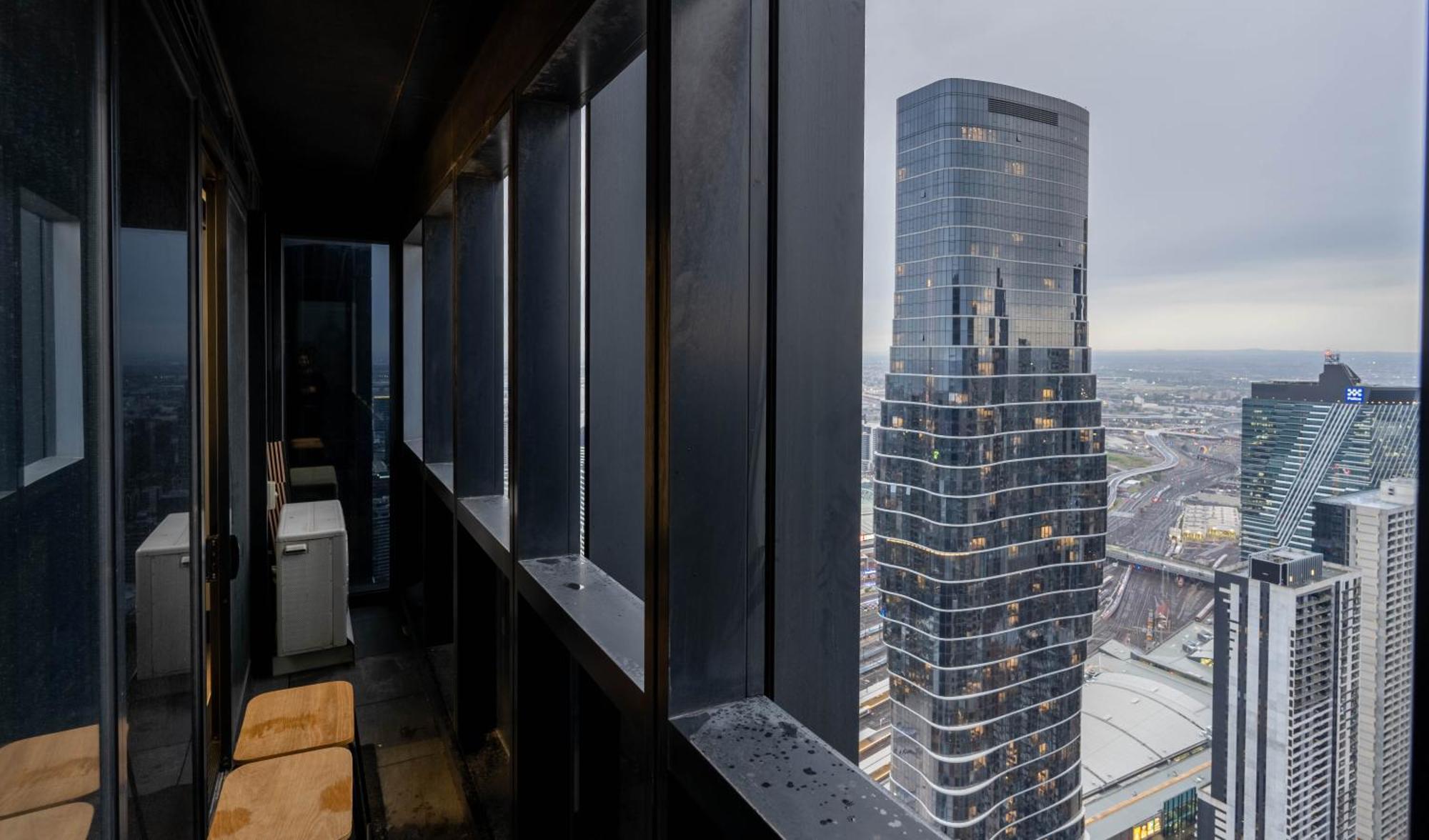Luxury Collins St Apartment- 2br W Balcony- High Floor