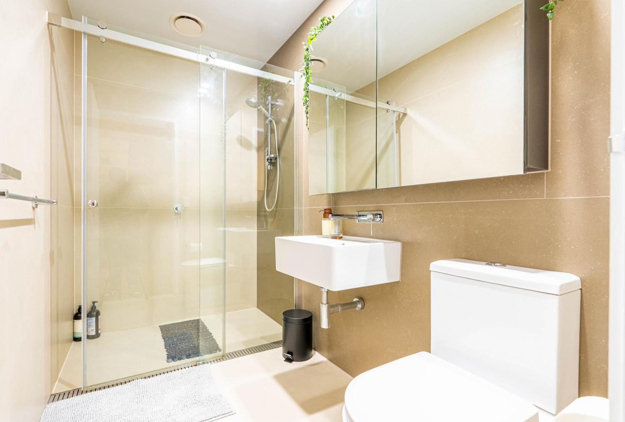 Luxury Collins St Apartment- 2br W Balcony- High Floor Melbourne