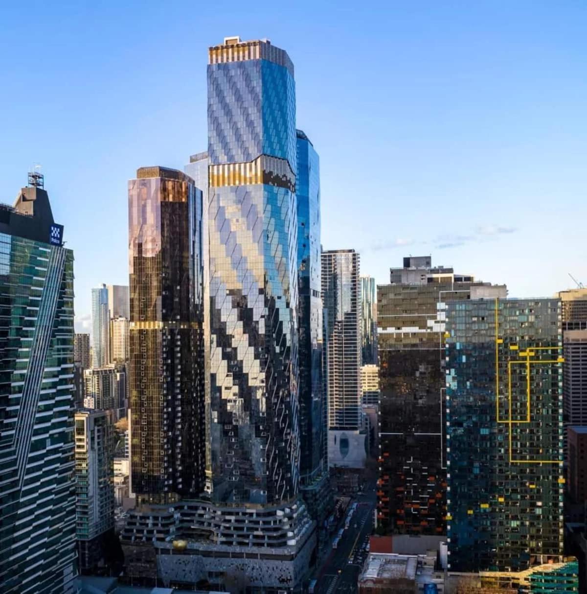 A Lux 2br Next To Southern Cross Views Apartment