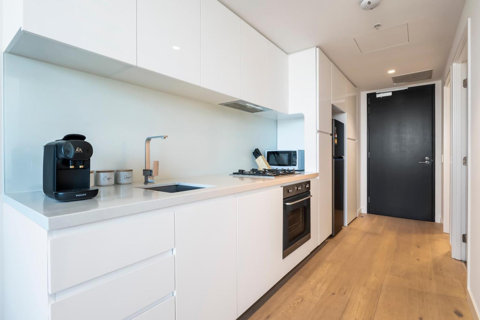 Apartment Southbank 1br With Balcony And Study Desk *