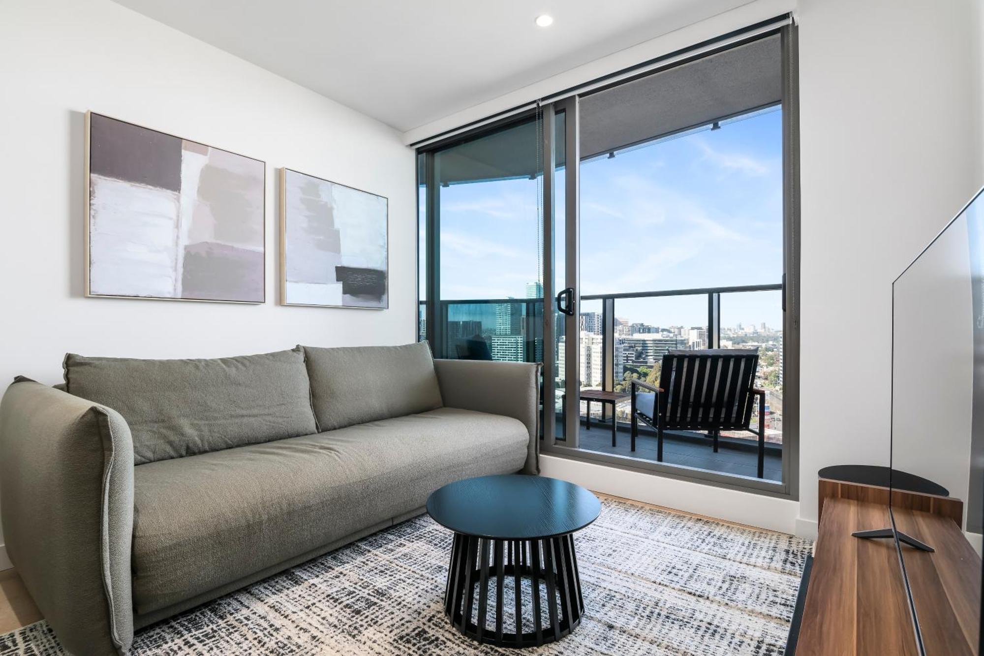 Southbank 1br With Balcony And Study Desk