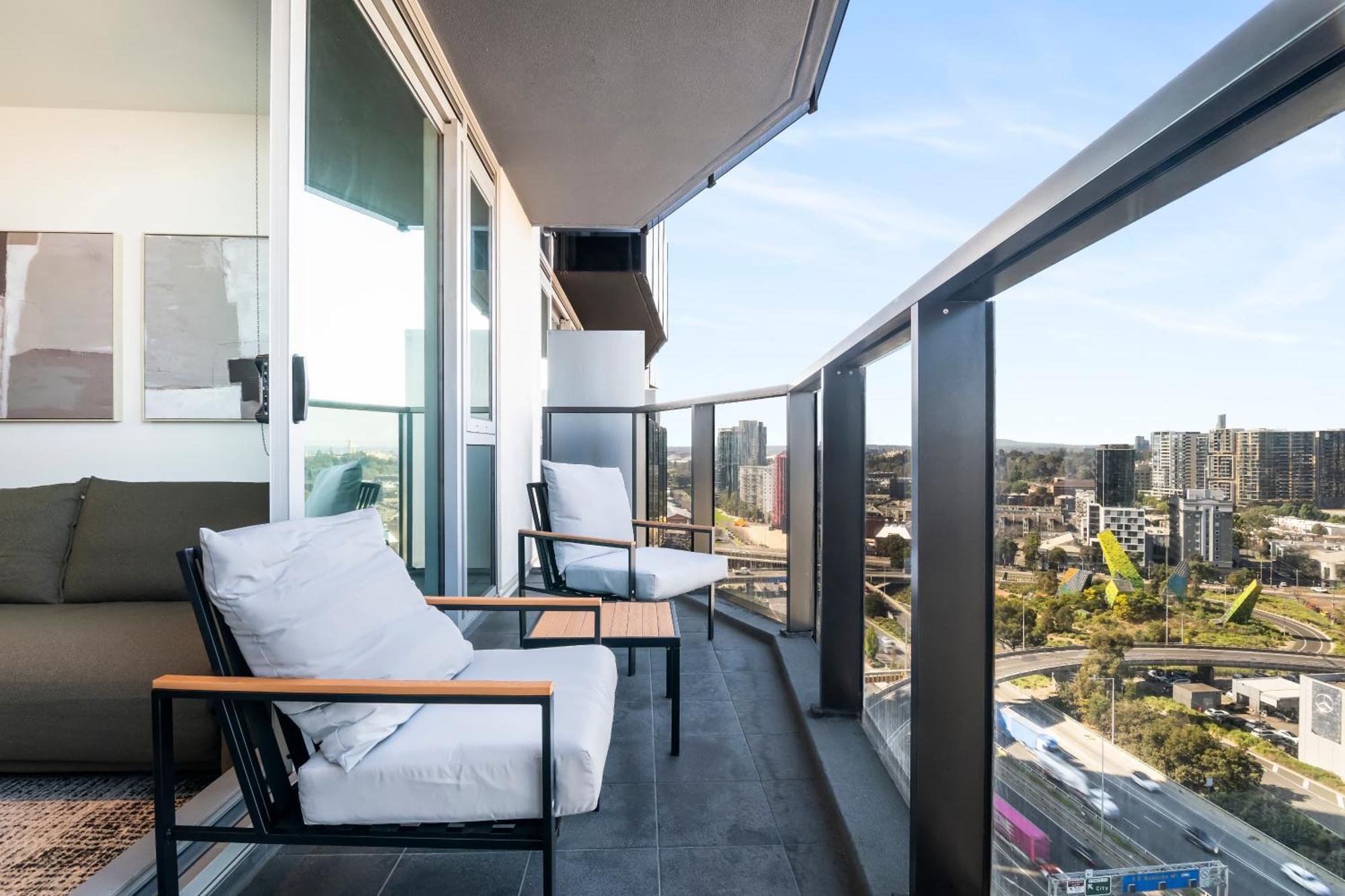 Southbank 1br With Balcony And Study Desk Apartment Melbourne