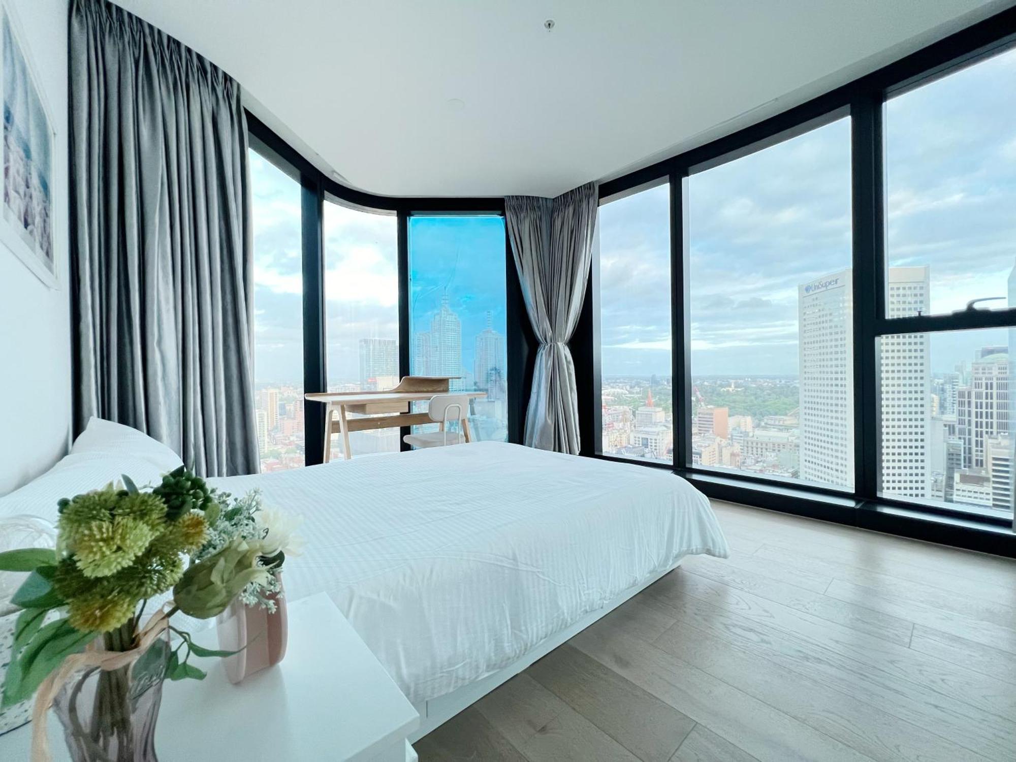 Apartment Central 3-bedroom 2 Bathroom 5 Beds *