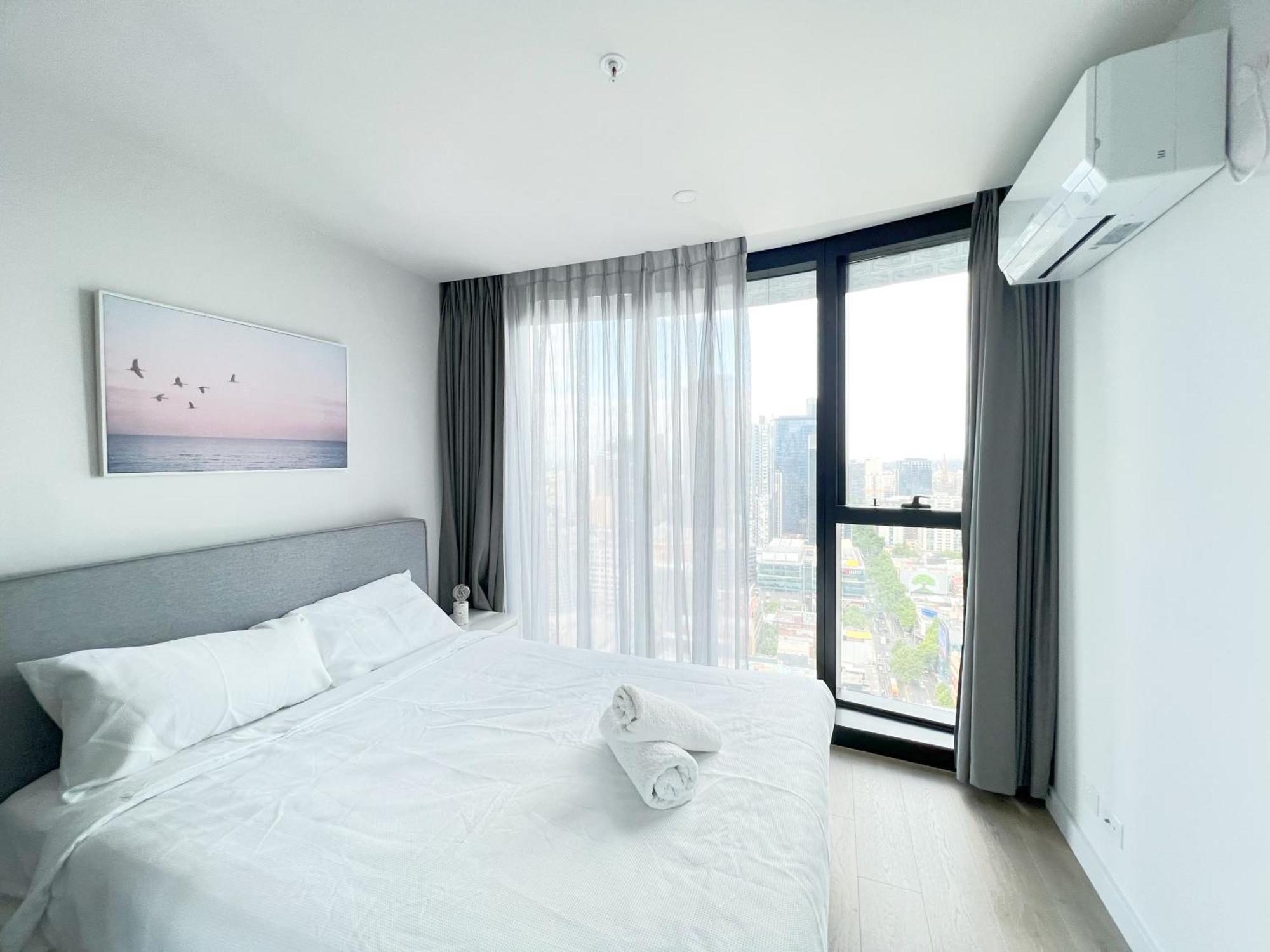 Apartment Central 3-bedroom 2 Bathroom 5 Beds