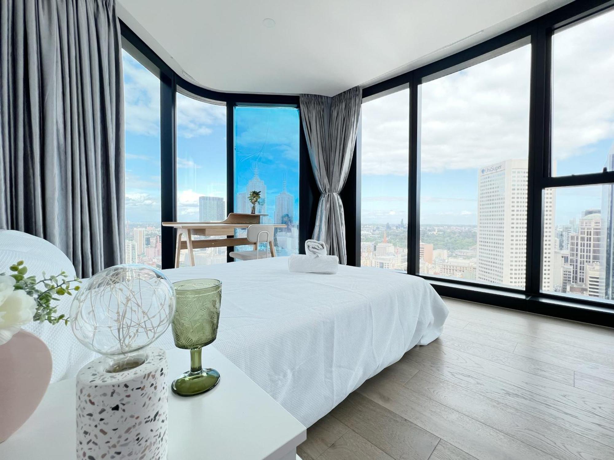 Central 3-bedroom 2 Bathroom 5 Beds